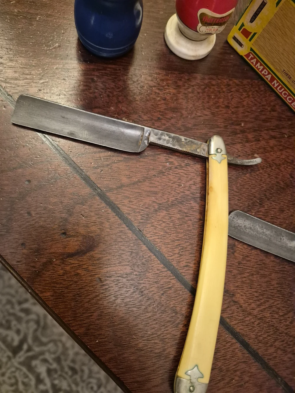 Old Spice White After Shave And Cologne With Ever-ready Brush And Straight Razor